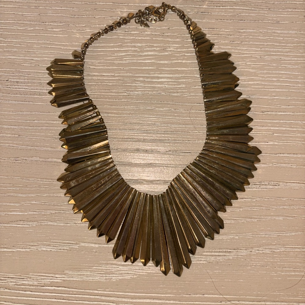 Belle Noel Necklace - Picture 2 of 2